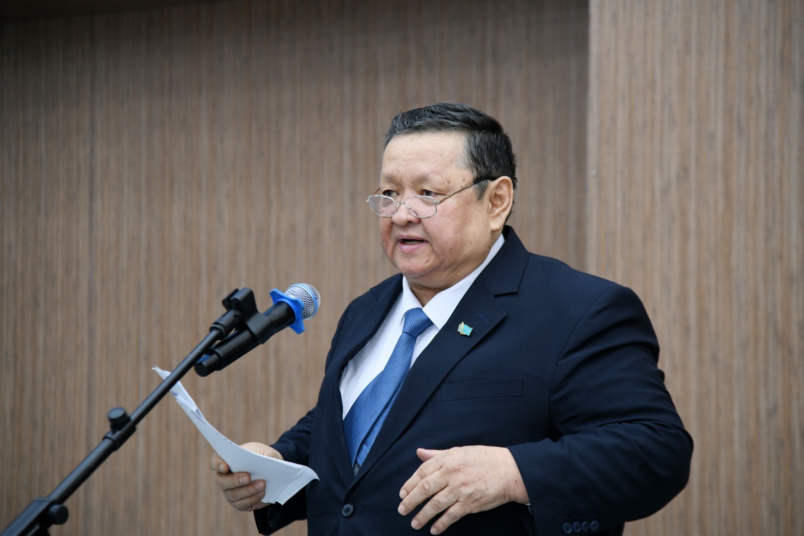 Abaı atyndaǵy QazUPÝ-da aqyn Qasymhan Begimenovtyń lırıkalyq keshi ótti