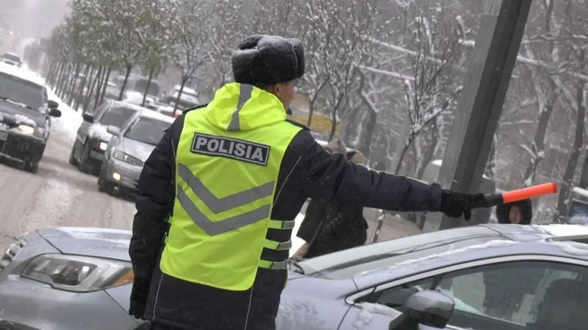 Qyzylordada joldaǵy qozǵalysty dron baqylaıdy