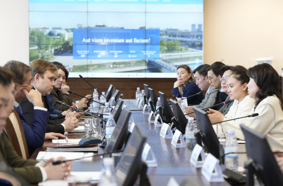 EUÝ akademııalyq qaýymdastyǵy jańa Konstıtýsııa jobasyn qoldady