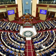 Ata zań jobasy maquldanǵan jaǵdaıda Parlament ókilettigi qashan toqtatylady?