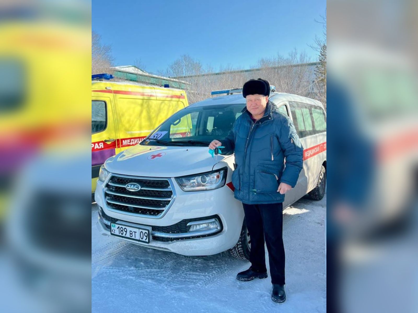 Aqtoǵaı aýrýhanasyna 6 jańa sanıtarlyq avtokólik berildi