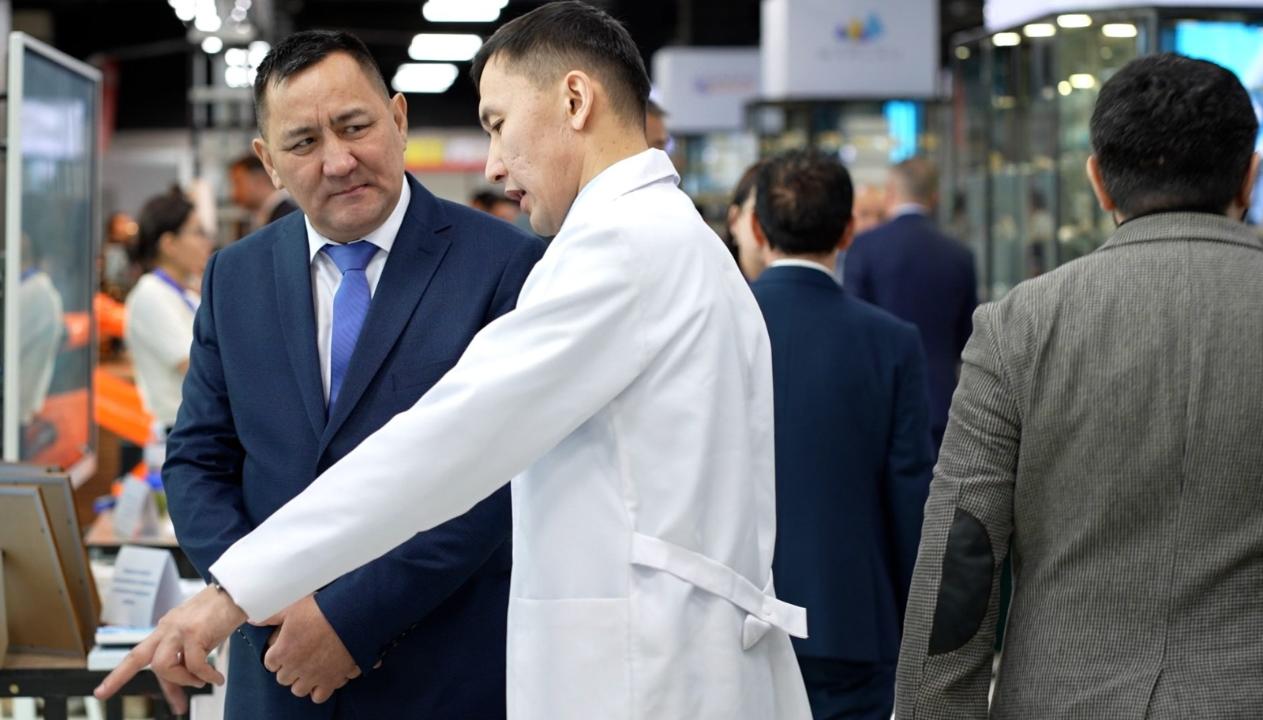 Almatylyq ǵalymdar óndiris qaldyqtarynan qurylys materıaldaryn ázirlep jatyr