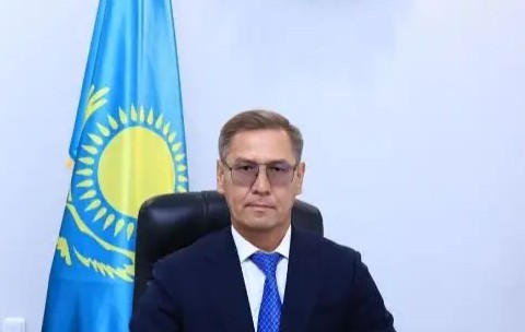 Birlikti kórsetetin shaq