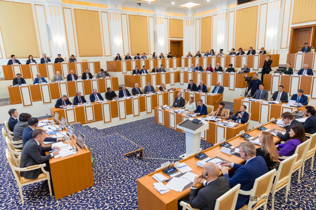 Halyqaralyq qaýymdastyq Konstıtýsııalyq reformanyń ashyqtyǵyn baǵalady