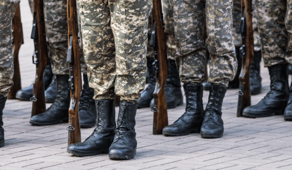 Gvardeısk garnızonyndaǵy áskerı bólimde sarbaz soqqyǵa jyǵyldy: Qylmystyq is qozǵaldy