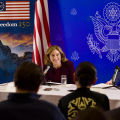 AQSh elshisi: Dıplomattardyń qazaq tilin úırenýge qyzyǵýshylyǵy artyp keledi