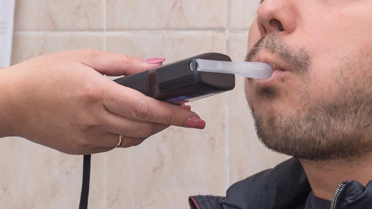 Jeke zerthanalarǵa júrgizýshilerdi tekserýge ruqsat berilmeıdi