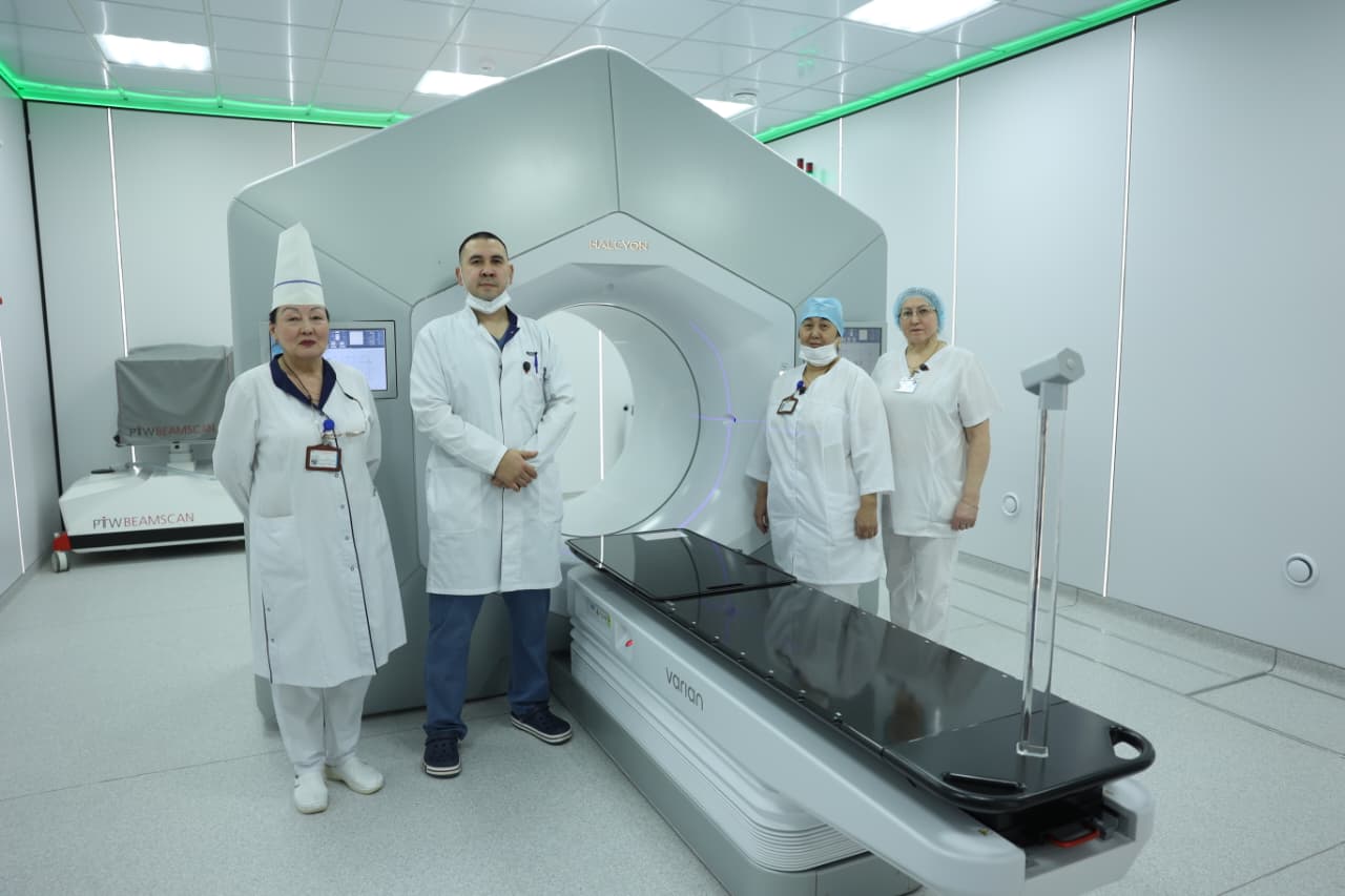 Qostanaıdaǵy onkologııalyq aýrýhanaǵa «Halcyon» jelilik údetkishi ornatyldy