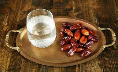 Oraza ustaýdyń qandaı ádepteri bar?