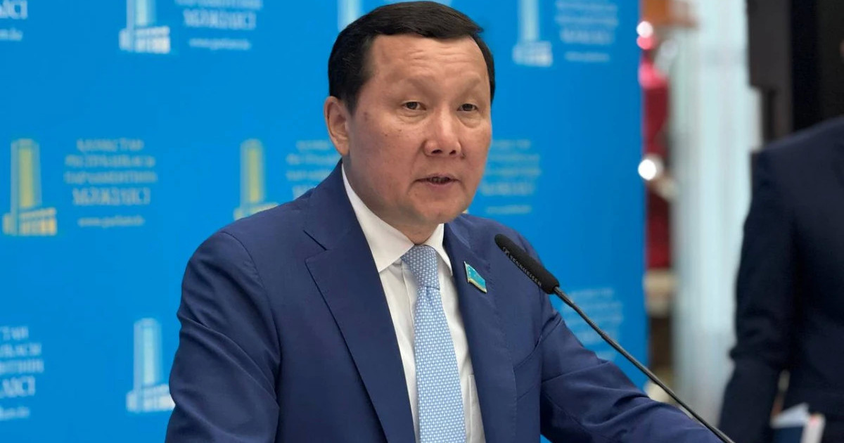 Abzal Quspan: Konstıtýsııalyq sot azamat pen memleket arasyndaǵy tóreshi bolady