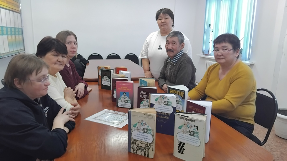 Jyljymaly kitap kórmesine qandaı shyǵarmalar usynyldy?