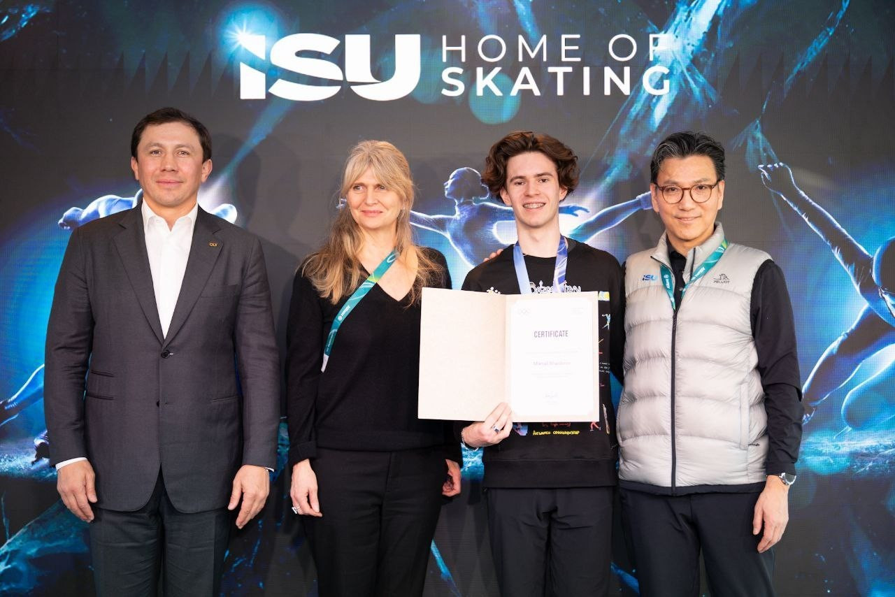 Mıhaıl Shaıdorov Olımpıadada óner kórsetken kostıýmin murajaıǵa tapsyrdy