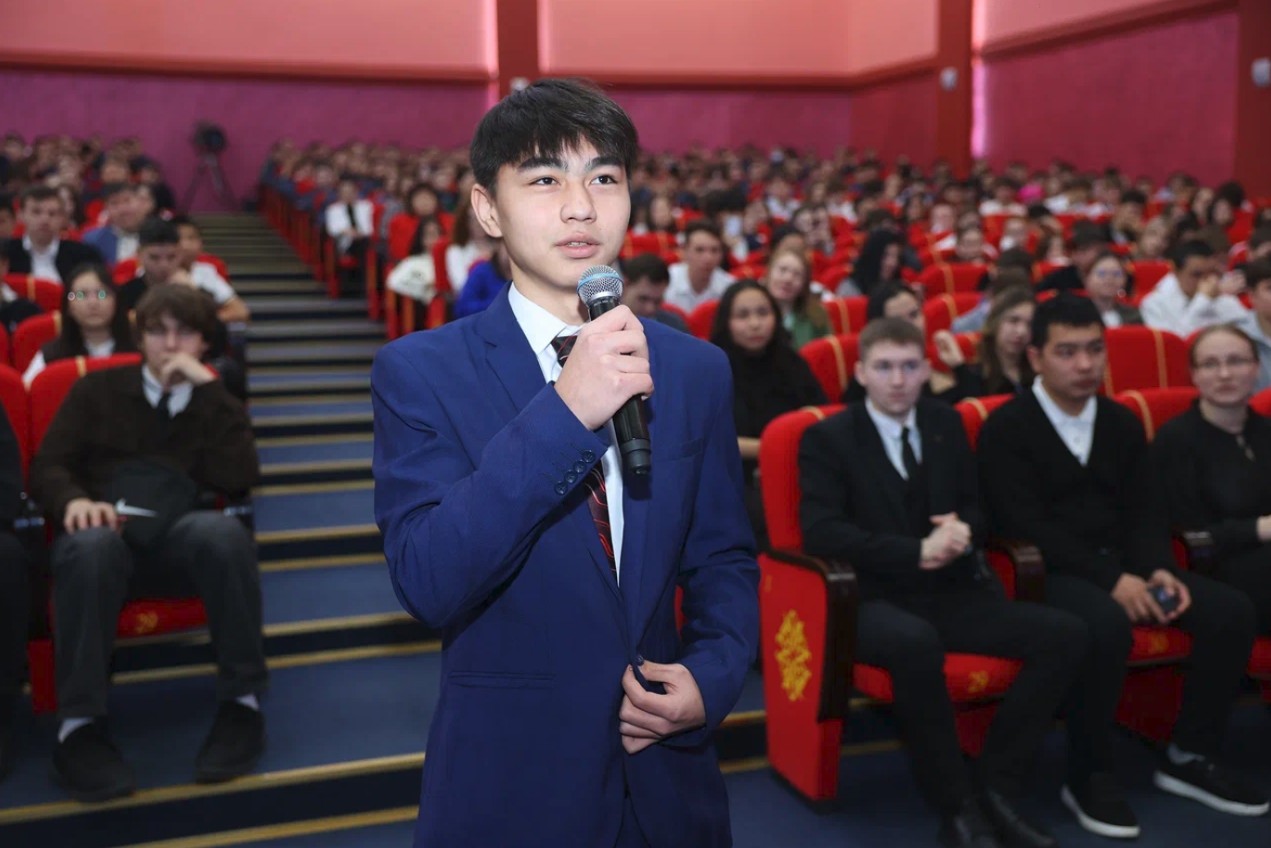 Jaqsylyqqa jetelegen jıyn