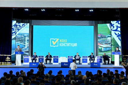 Semeıde «Qaladan – aýylǵa» óńirlik forýmy ótip jatyr