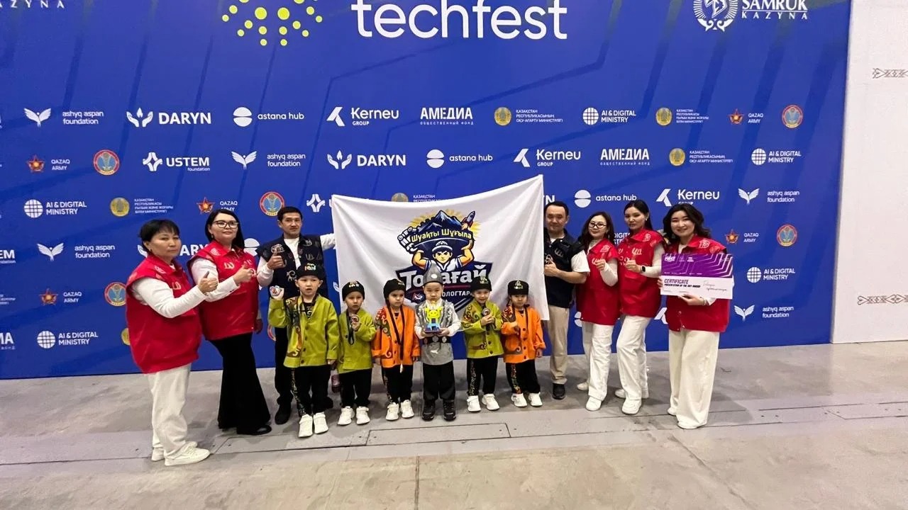 Aýyldan shyǵyp, Azııany baǵyndyrdy