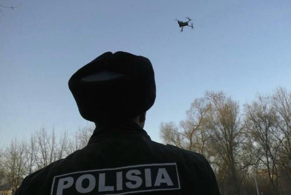 Drondar Almaty polısııasyna qalaı kómektesedi?