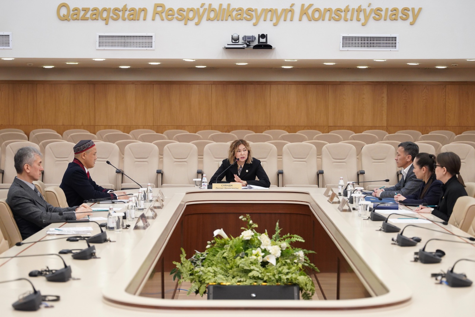 Adam quqyǵy – basty nazarda