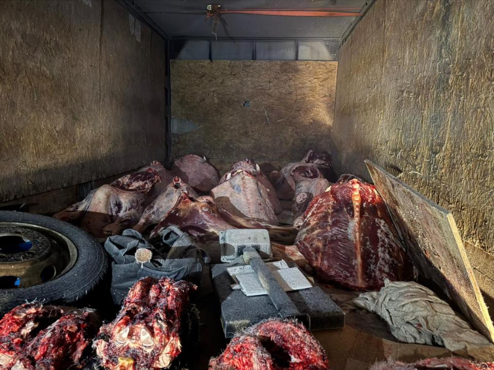 Astanada qujatsyz tasymaldanǵan et ónimderi satylmaq bolǵan