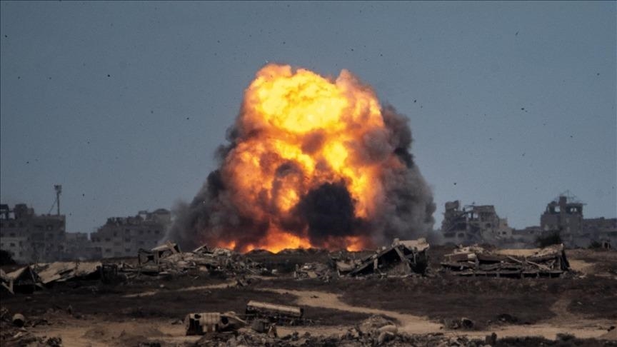 Izraıl qaıtadan Gaza sektoryna áýe soqqylaryn jasady