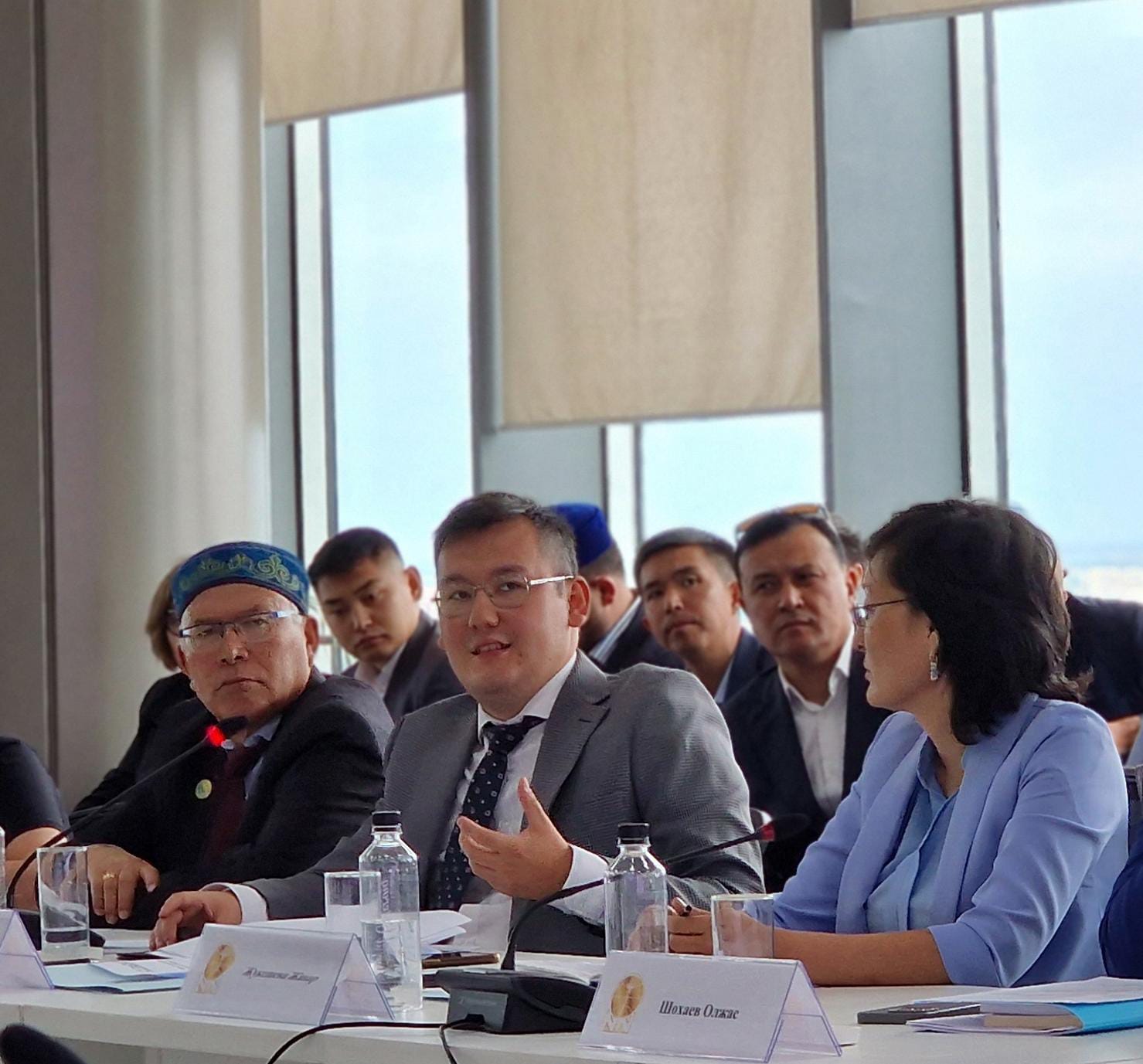 Qazaqstannyń beıbitshilik bastamalaryndaǵy jańa róli: Prezıdenttiń Vashıngton sapary jáne «orta derjavalar» dıplomatııasynyń kúsheıýi