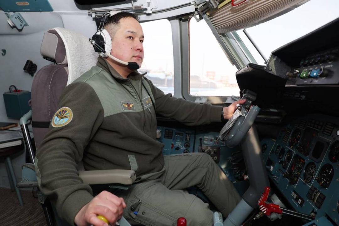 Áýede 900 saǵattyq tájirıbesi bar qazaq ushqyshy týraly ne bilemiz?