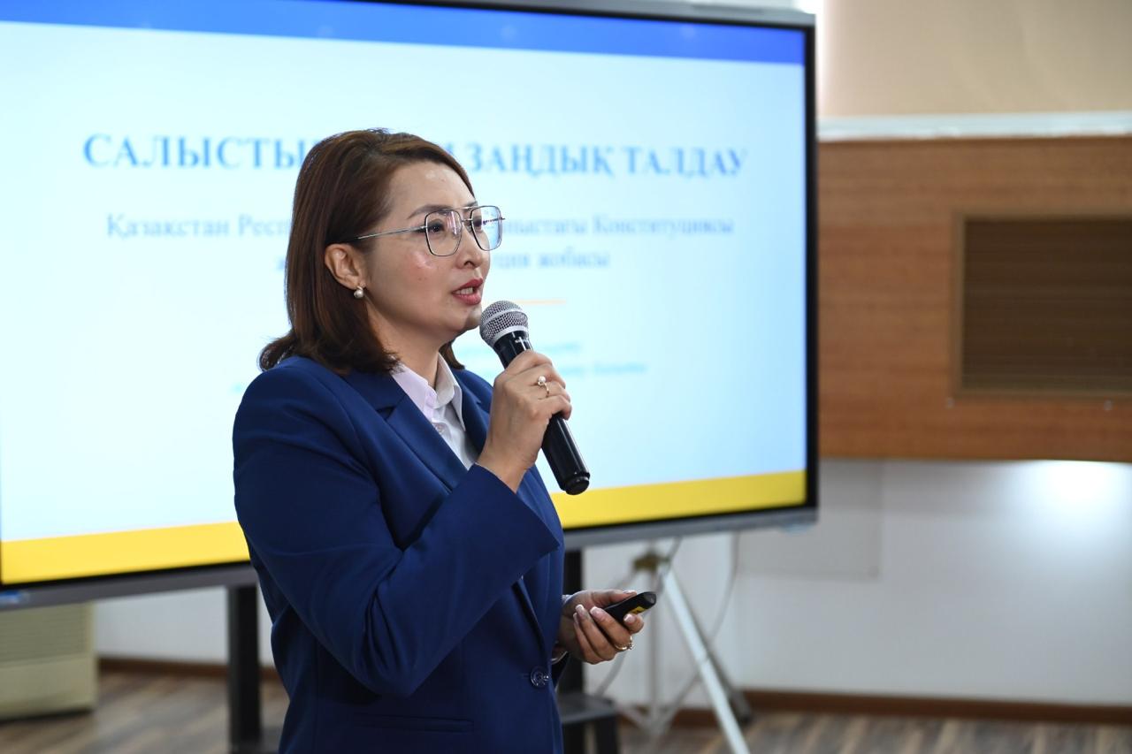 Sarapshylar Konstıtýsııa jobasyn túsindirdi