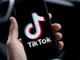 TikTok dáýirindegi jýrnalıstıka: Qysqa vıdeo qoǵamǵa ne berip jatyr?