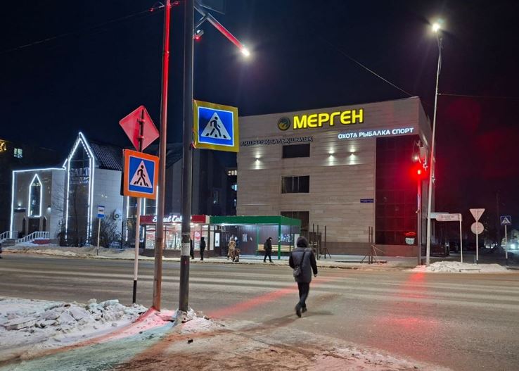 Aqtóbedegi «aqyldy» ótkel: NAZAR tehnologııasy jaıaý júrginshilerdi qalaı qorǵaıdy?