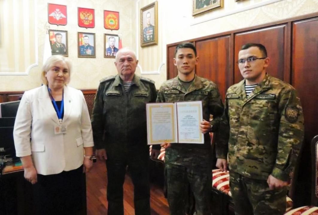 Qazaq sarbazy halyqaralyq baıqaýda jeńiske jetti