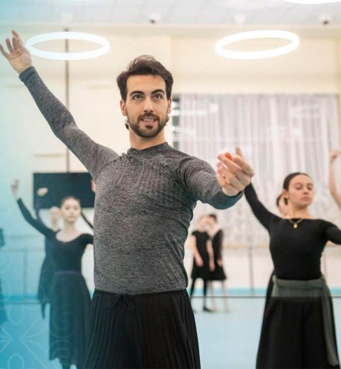 Ispanııa Ulttyq baletiniń ártisi Astanada sheberlik saǵatyn ótkizdi