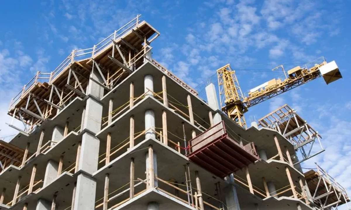 Astanada úleskerlerdi aldaǵan turǵyn úı keshenderine qatysty qylmystyq is qozǵaldy