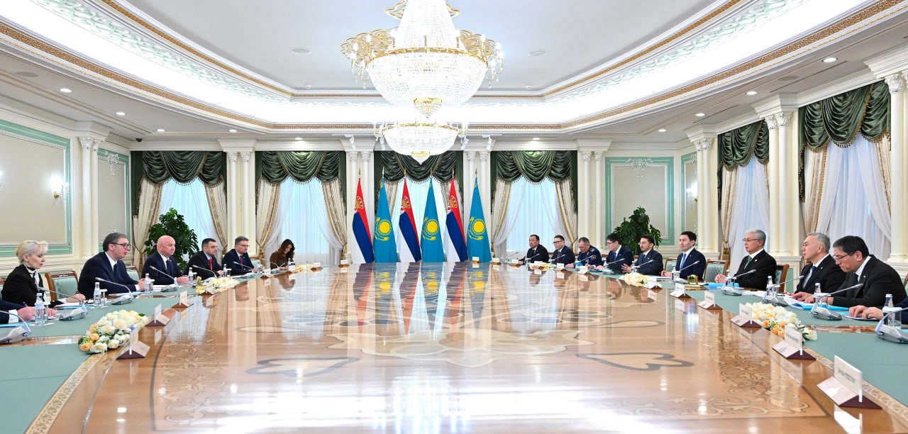 Qazaqstan men Serbııa prezıdentteri keńeıtilgen quramda kelissóz júrgizdi