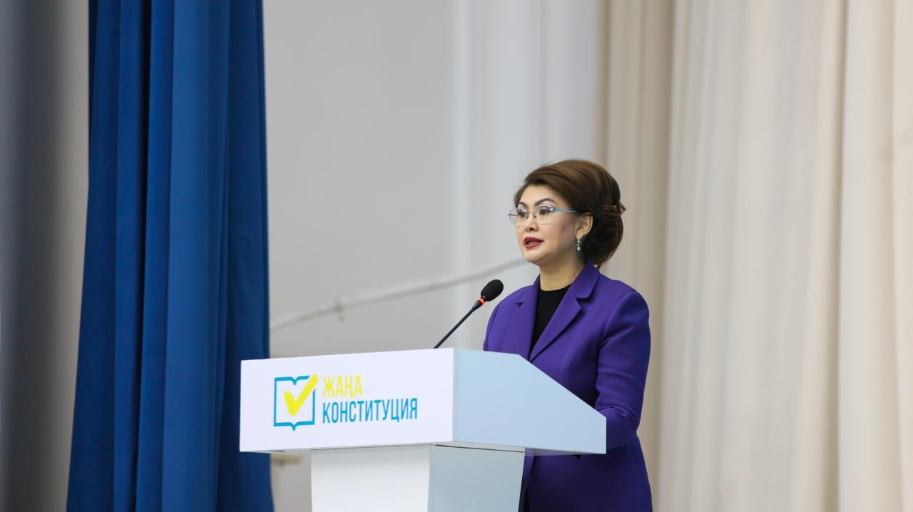 Aıda Balaeva: Prezıdent – jańa Konstıtýsııanyń negizgi avtory