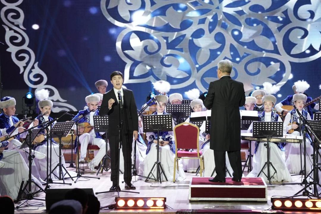Jyr alyby – Jambyl Jabaevtyń týǵanyna 180 jyl tolýyna oraı «Ata tolǵaýy» saltanatty konsert ótti