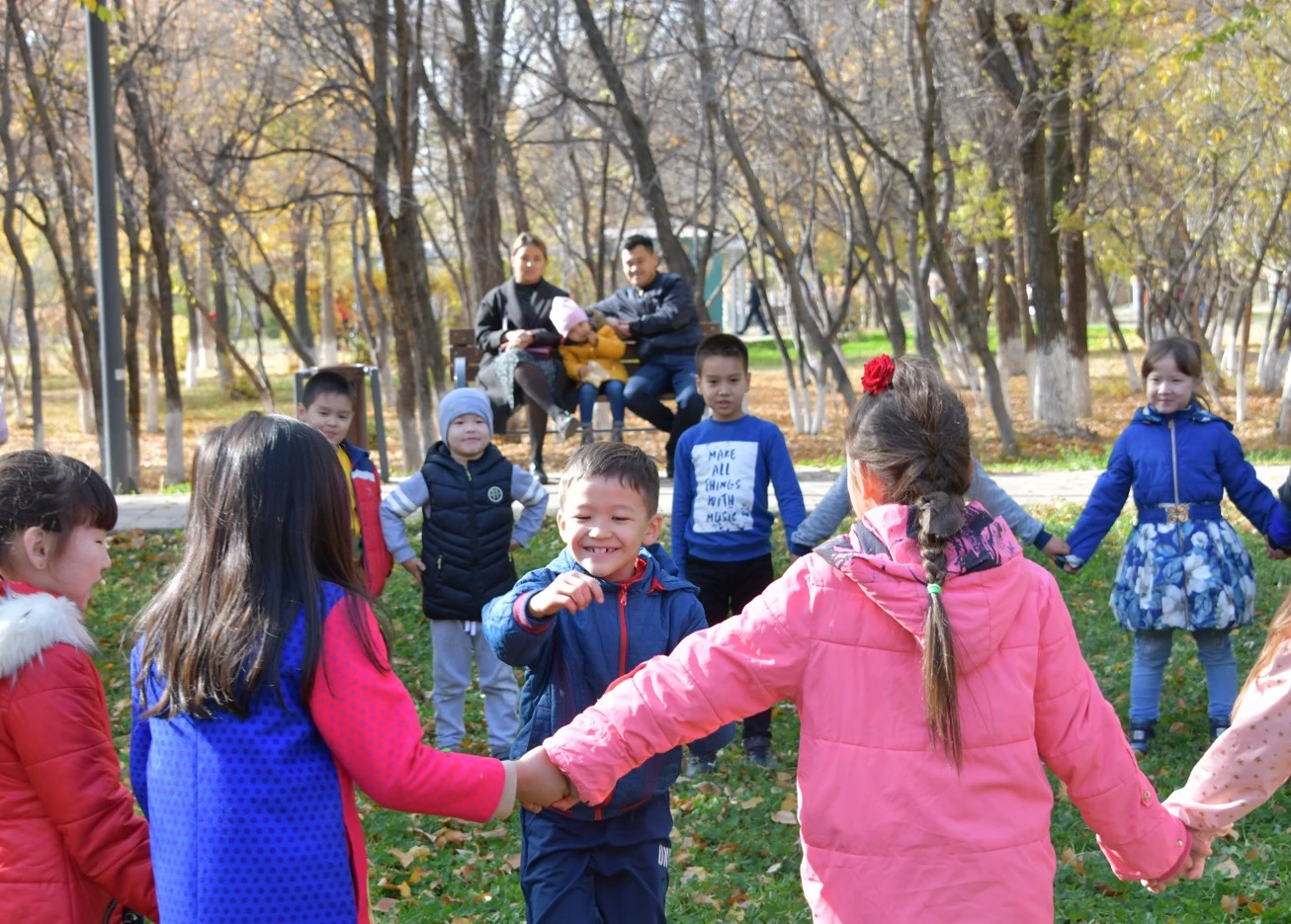 «Ulttyq qor – balalarǵa» prezıdenttik baǵdarlamasy: 3 jyl ishinde balalarǵa 2,5 mlrd dollardan astam qarajat aýdaryldy