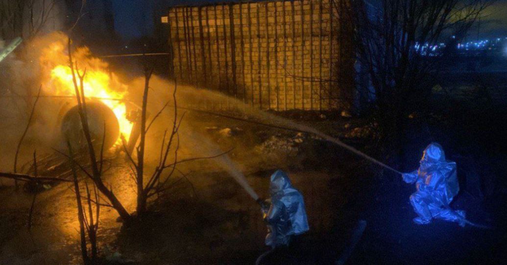 Aqtóbede gaz quıý stansasynda jarylys boldy