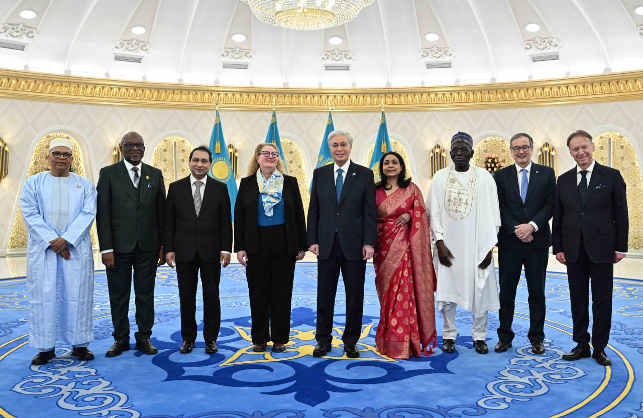 Prezıdent birqatar memlekettiń elshilerinen senim gramotalaryn qabyldady