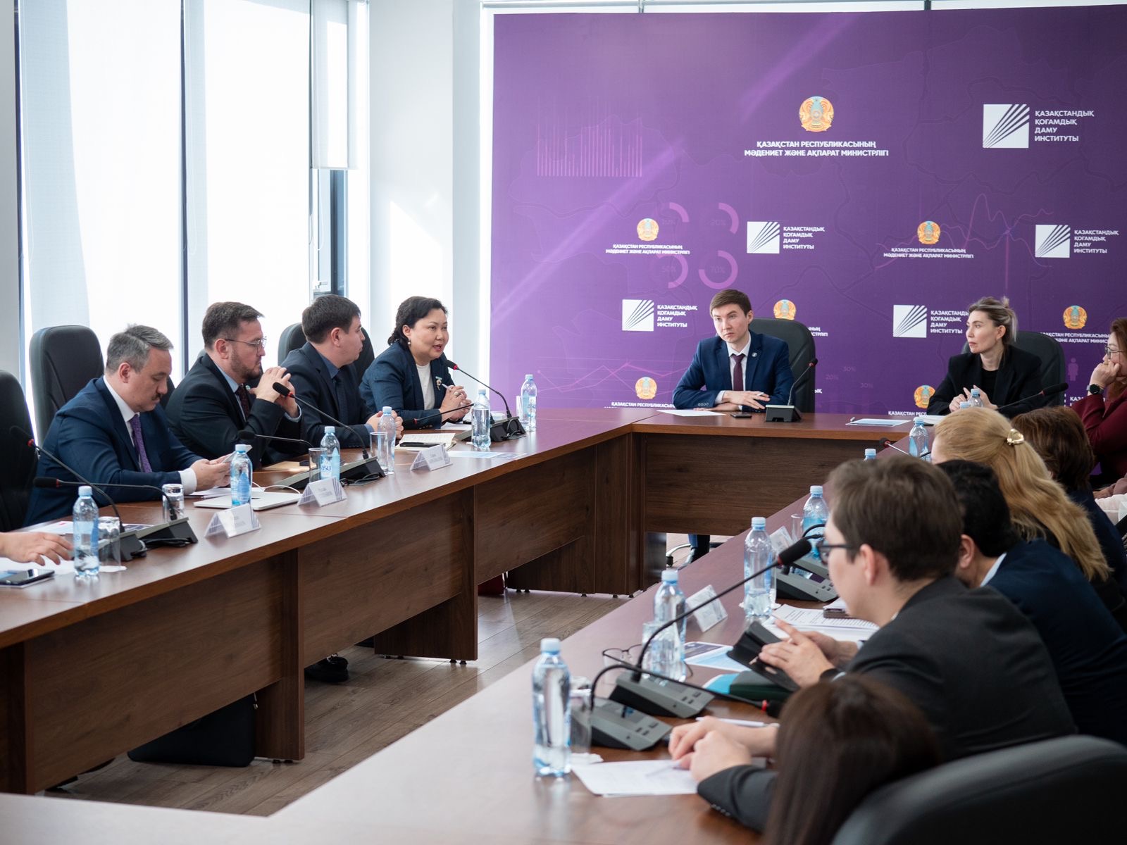 «SARAP» otyrysynda jańa Konstıtýsııa jobasyndaǵy áleýmettik kepildikter máselesi talqylandy