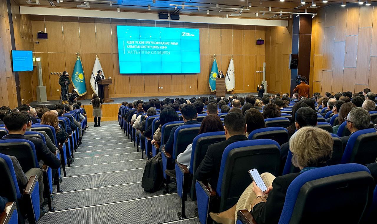 Konstıtýsııalyq reforma: El damýynyń jańa kezeńi