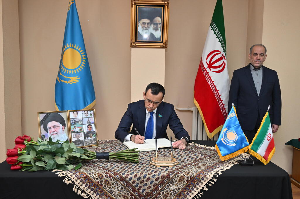 Máýlen Áshimbaev Iran halqyna kóńil aıtty