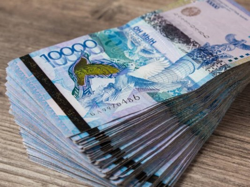 Ulttyq bank 10 myń teńgelik eski banknottardy paıdalaný merzimin uzartty