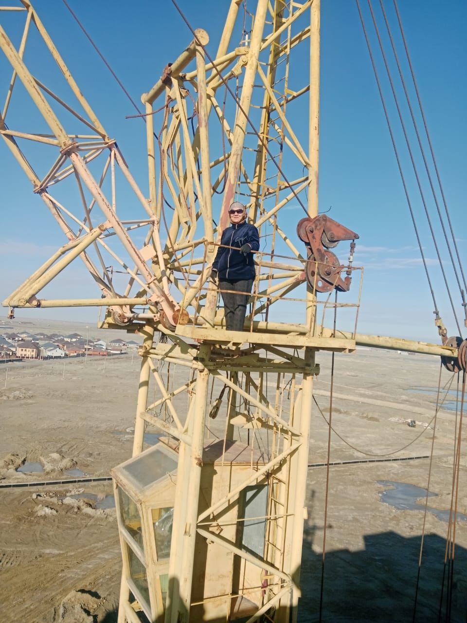 Kran tizgindegen Rázııa