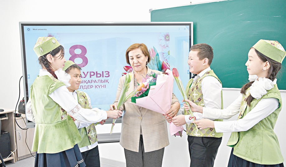 Shańyraqtyń shyraǵy, ulttyń uıytqysy