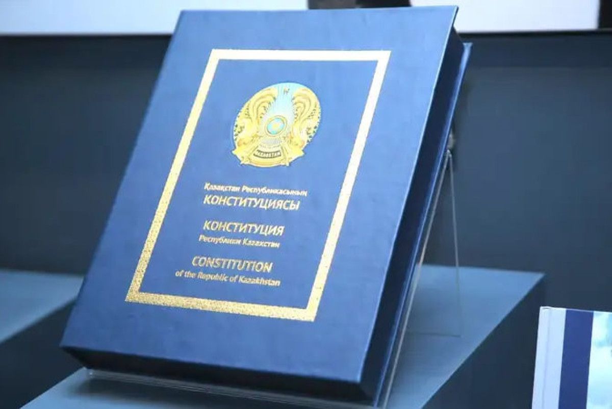 Ermek Ábdirasýlov, zań ǵylymdarynyń doktory: «Jańa Konstıtýsııa - quqyqtyq memlekettiń kepili»