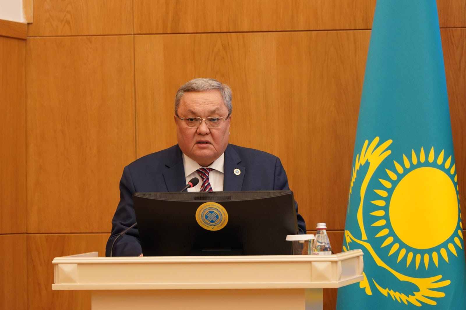 Qazaqstandaǵy referendýmdy 38 elden kelgen 359 baıqaýshy baqylaıdy