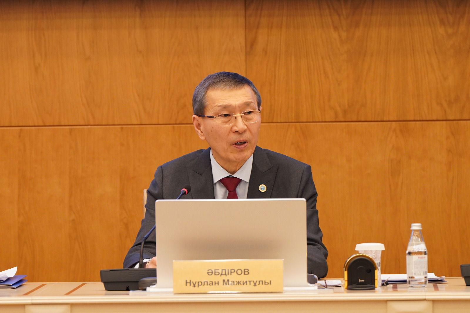 359 sheteldik baıqaýshy qatysady