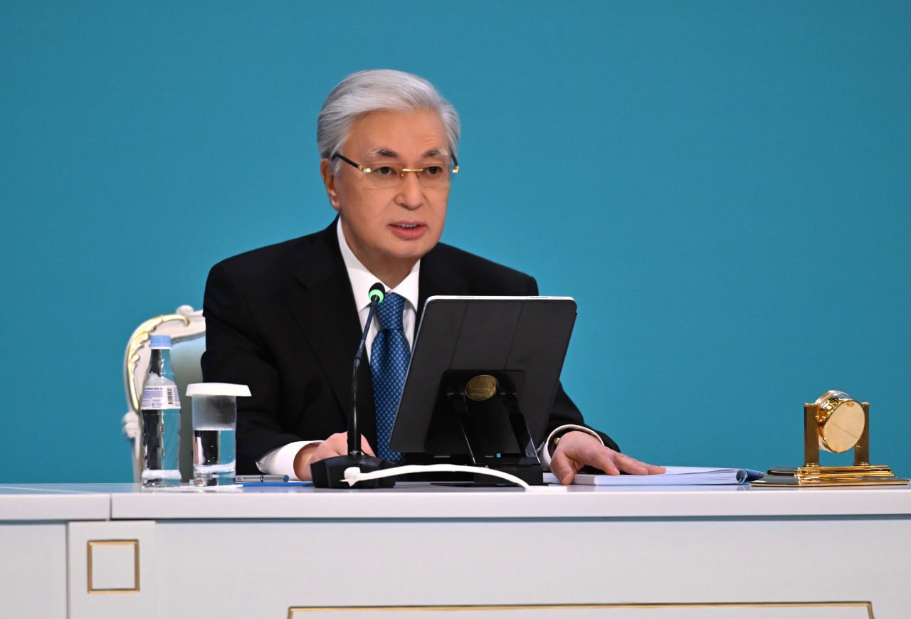 Toqaev: О́kildi organdardy kúsheıtý memlekettik saıasattyń negizgi basymdyǵy bolyp qala beredi