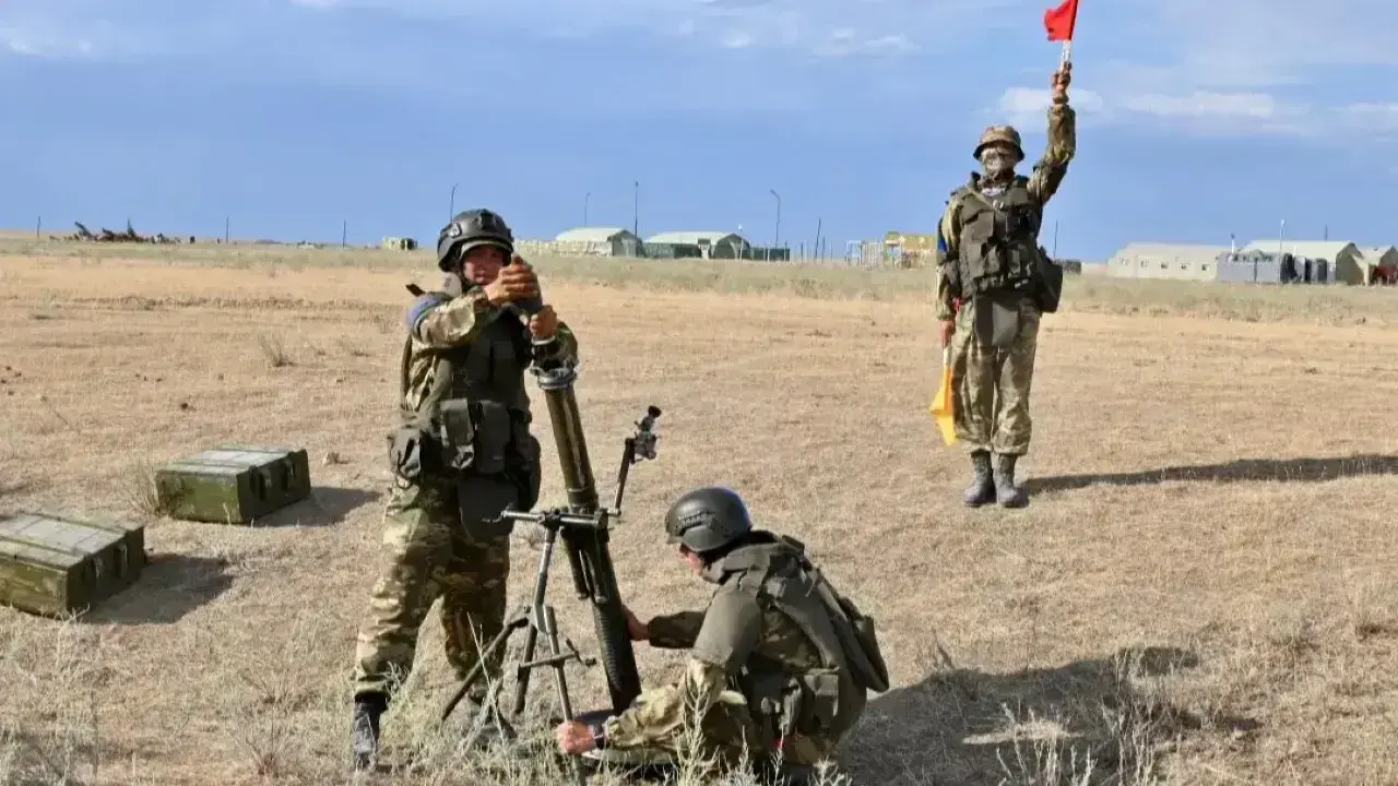 Atyraý oblysynda atys kezinde merzimdi áskerı qyzmetshi qaza tapty