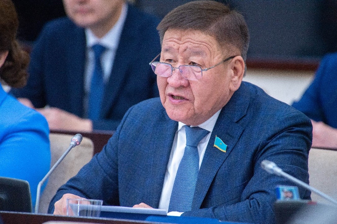 Birlesken jumys – naqty nátıjege qol jetkizedi