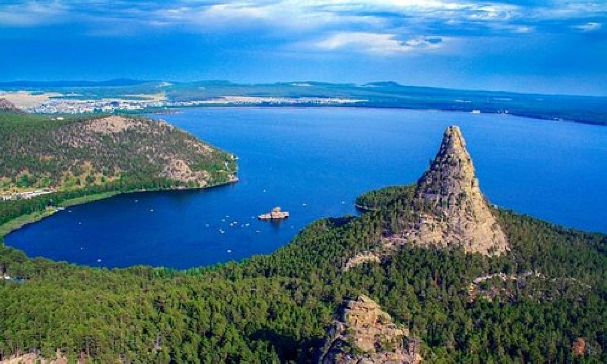 «Býrabaı» ulttyq parkiniń aýmaǵynan 263 tekshe metr qoqys shyǵaryldy